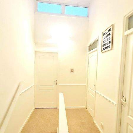 Cosy Luxurious 3 Bedroom House, Free Parking, Free Wifi, Private Garden, Free Netflix Havering 外观 照片