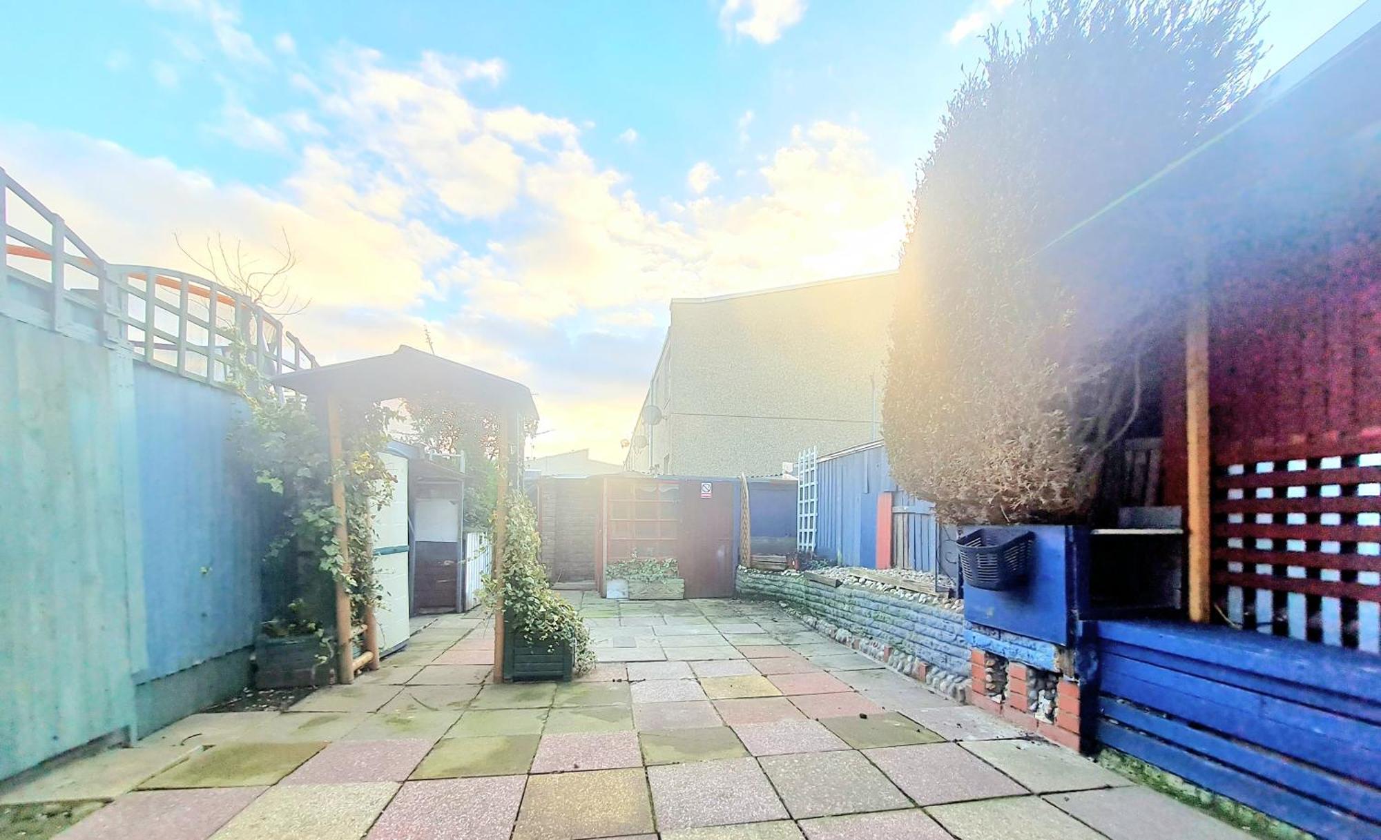 Cosy Luxurious 3 Bedroom House, Free Parking, Free Wifi, Private Garden, Free Netflix Havering 外观 照片